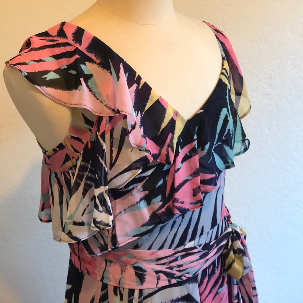 Vince Camuto tropical high low dress